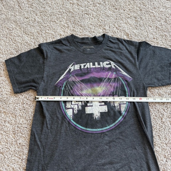 Metallica Master of Puppets Graphic Band T-Shirt Size Small - Picture 4 of 6